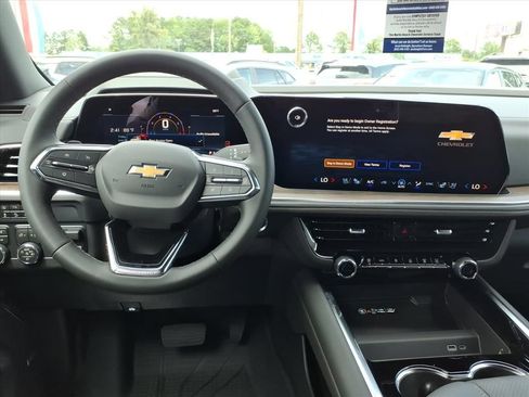 New 2026 Chevrolet Tahoe High Country w/ Sun And Tow Package AWD/4WD image 13