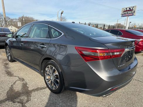Used 2018 Toyota Avalon XLE image 7