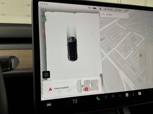 Used 2023 Tesla Model Y Performance image 12