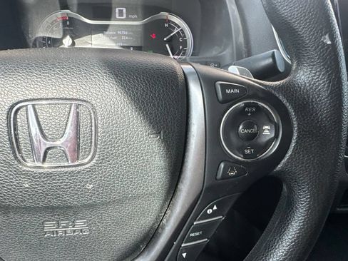 Used 2021 Honda Ridgeline Sport image 11