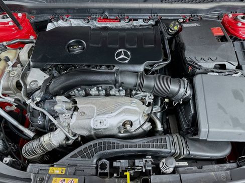 Used 2020 Mercedes-Benz CLA 250 w/ Premium Package image 35