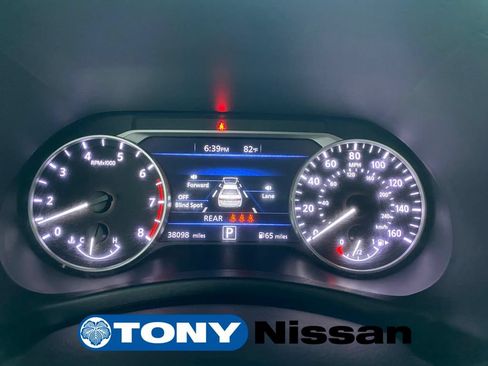 Used 2024 Nissan Sentra SV FWD image 15