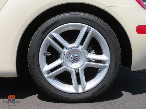 Used 2004 Volkswagen Beetle GLS FWD image 21