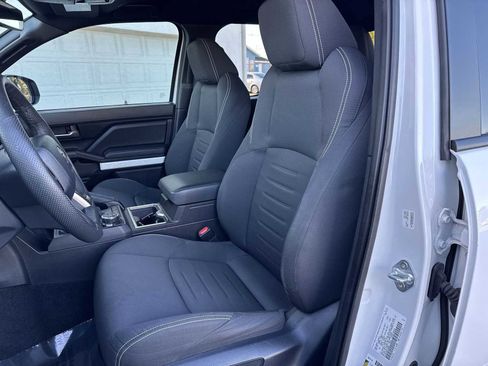 Used 2024 Toyota Tacoma TRD Off-Road image 16