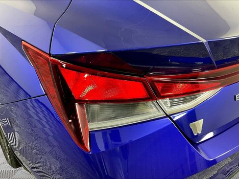 Used 2022 Hyundai Elantra SEL FWD image 22