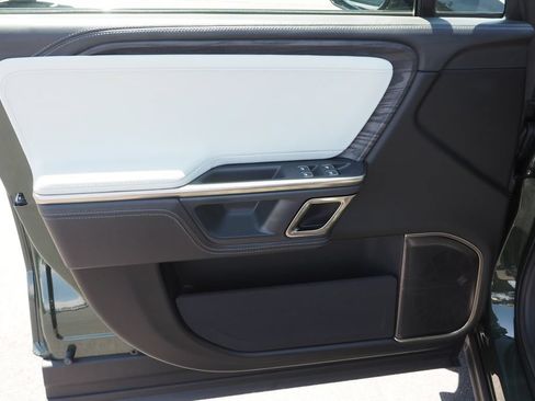 Used 2023 Rivian R1S Launch Edition AWD/4WD image 14
