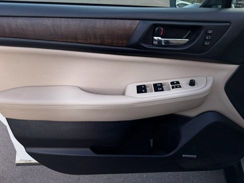 Used 2016 Subaru Outback 2.5i Limited image 14