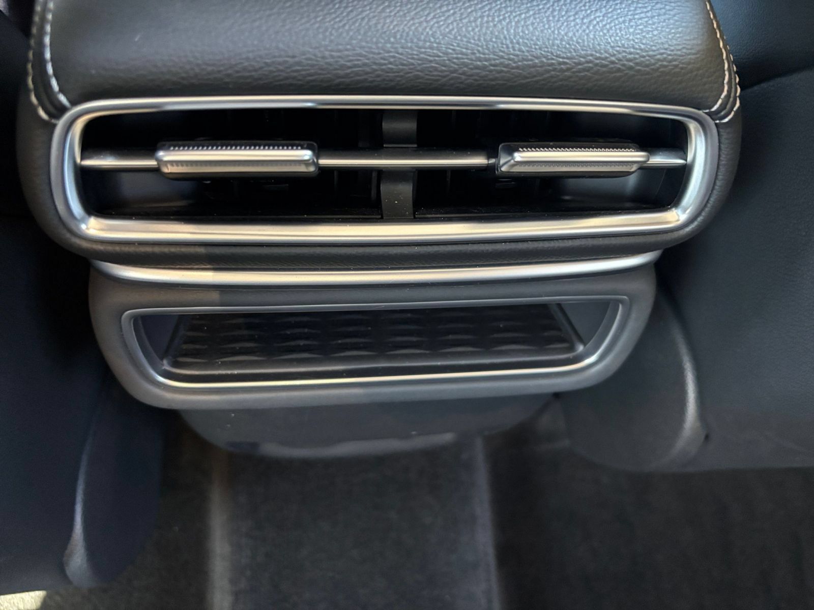 Used 2026 Genesis GV80 2.5T AWD/4WD image 25