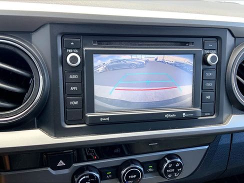 Used 2016 Toyota Tacoma SR5 RWD image 25