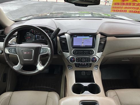 Used 2017 GMC Yukon SLT w/ Premium Edition AWD/4WD image 10
