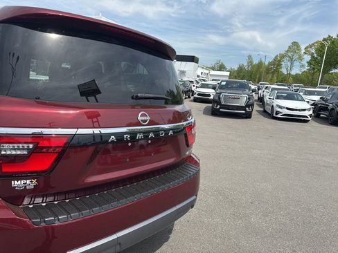 Used 2023 Nissan Armada Platinum w/ Captain's Chairs Package AWD/4WD image 36