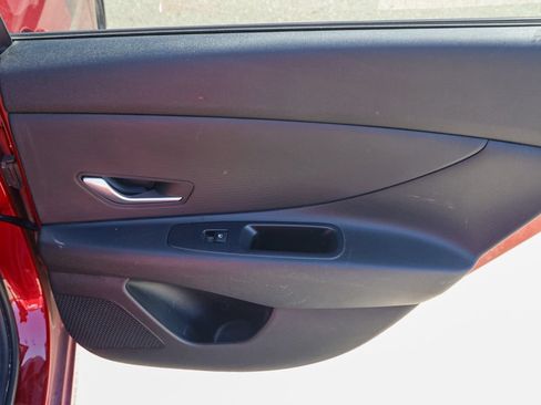 Used 2023 Hyundai Elantra SEL FWD image 18