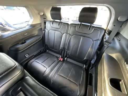 Used 2023 Jeep Grand Cherokee L Limited image 39