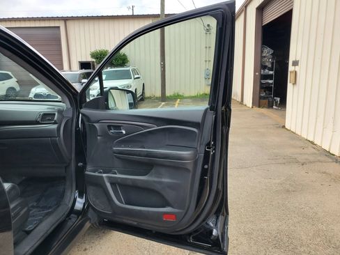Used 2017 Honda Pilot EX-L image 25