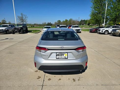 Used 2026 Toyota Corolla LE FWD image 7