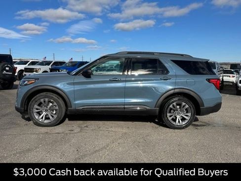 New 2026 Ford Explorer Active w/ Active Comfort Package image 2