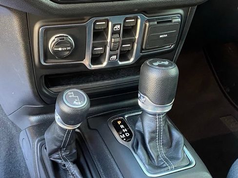 Used 2026 Jeep Wrangler Unlimited Sport AWD/4WD image 21