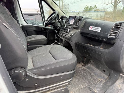 Used 2022 RAM ProMaster 2500 image 5