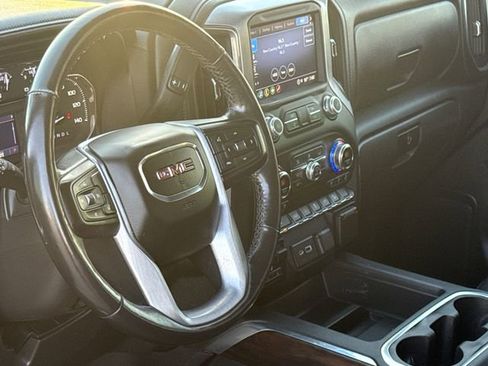 Used 2022 GMC Sierra 1500 SLT w/ SLT Premium Package image 19