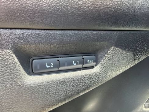Used 2017 Nissan Murano Platinum w/ Platinum Technology Package AWD/4WD image 13