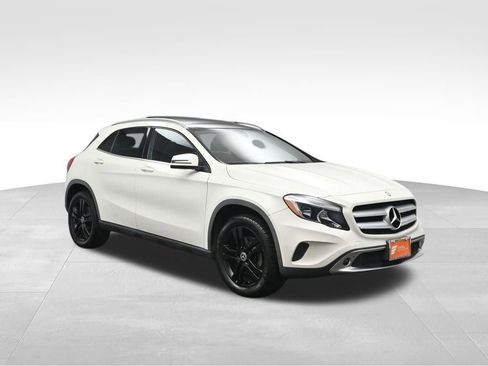 Used 2017 Mercedes-Benz GLA 250 GLA 250 image 8