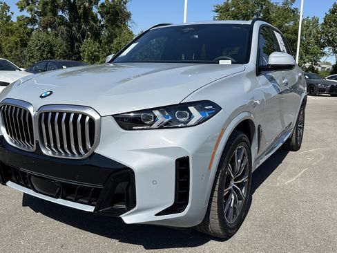 Used 2026 BMW X5 xDrive40i w/ M Sport Package image 5