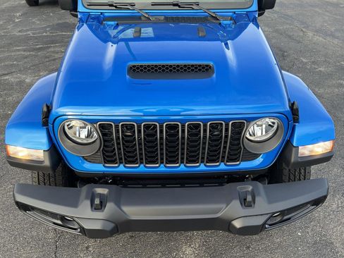 New 2026 Jeep Gladiator Sport image 46
