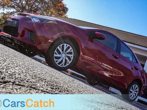 Used 2016 Toyota Corolla LE image 4