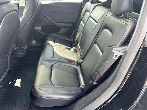 Used 2023 Tesla Model Y Performance AWD/4WD image 12