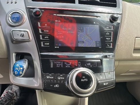 Used 2017 Toyota Prius V Four FWD image 38