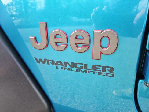 Used 2020 Jeep Wrangler Unlimited Rubicon image 16