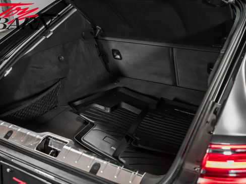 Used 2018 Porsche Panamera 4 image 52