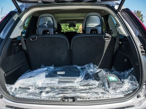 New 2027 Volvo XC90 B6 Plus AWD/4WD image 10