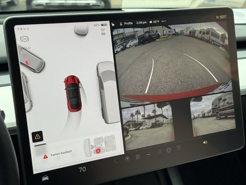 Used 2022 Tesla Model 3 Performance image 4