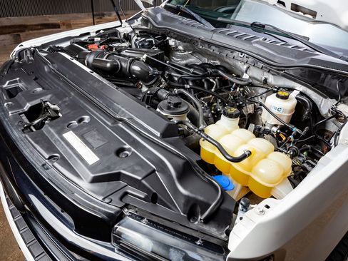 Used 2020 Ford F250 Lariat image 39