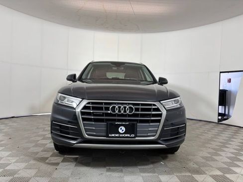 Used 2019 Audi Q5 2.0T Premium w/ Convenience Package AWD/4WD image 2