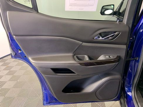 Used 2023 GMC Acadia AT4 w/ Technology Package AWD/4WD image 22