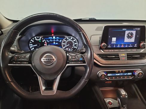 Used 2019 Nissan Altima 2.5 Platinum image 12