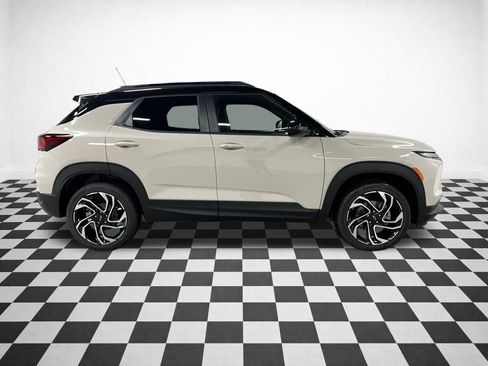 New 2026 Chevrolet TrailBlazer RS w/ Convenience Package image 2