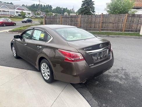 Used 2013 Nissan Altima 2.5 S FWD image 5
