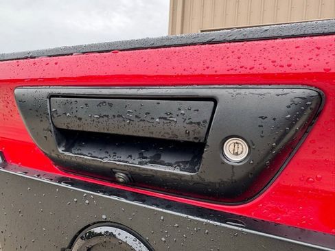 Used 2021 Nissan Titan PRO-4X w/ Pro-4x Convenience Package AWD/4WD image 21