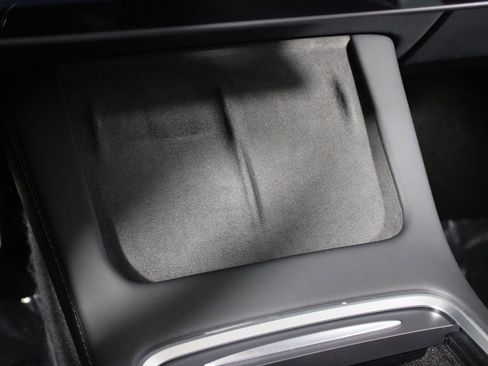 Used 2023 Tesla Model 3 Performance image 8