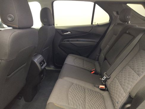 Used 2018 Chevrolet Equinox LT image 17