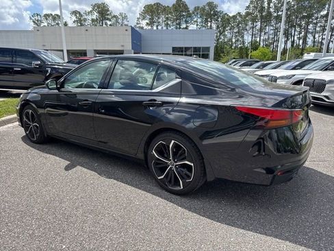 Used 2024 Nissan Altima 2.5 SR image 8