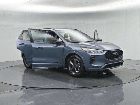 Certified 2024 Ford Escape ST-Line w/ Tech Pack #1 FWD image 30