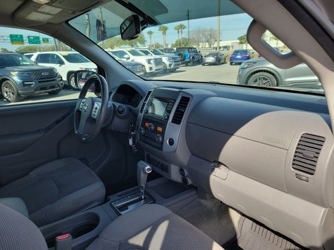 Used 2018 Nissan Frontier SV w/ Value Truck Package image 28