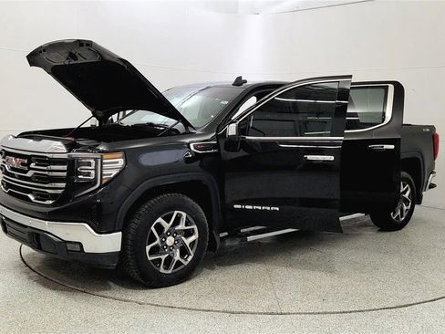Used 2023 GMC Sierra 1500 SLT w/ SLT Premium Plus Package AWD/4WD image 10