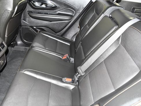 Used 2024 GMC Terrain AT4 AWD/4WD image 50