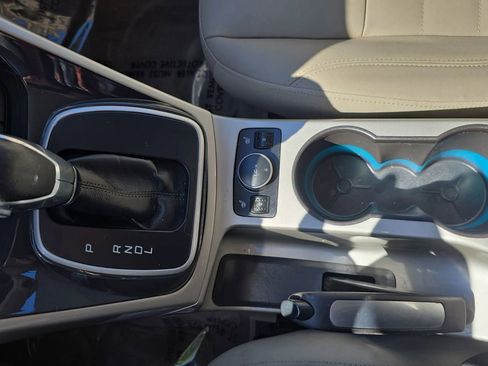 Used 2013 Ford C-MAX SEL image 28