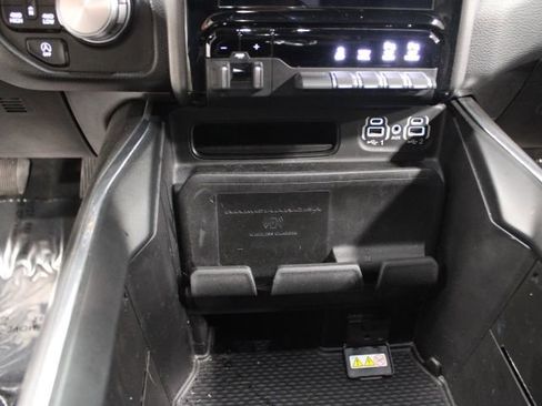 Used 2021 RAM 1500 Laramie AWD/4WD image 33